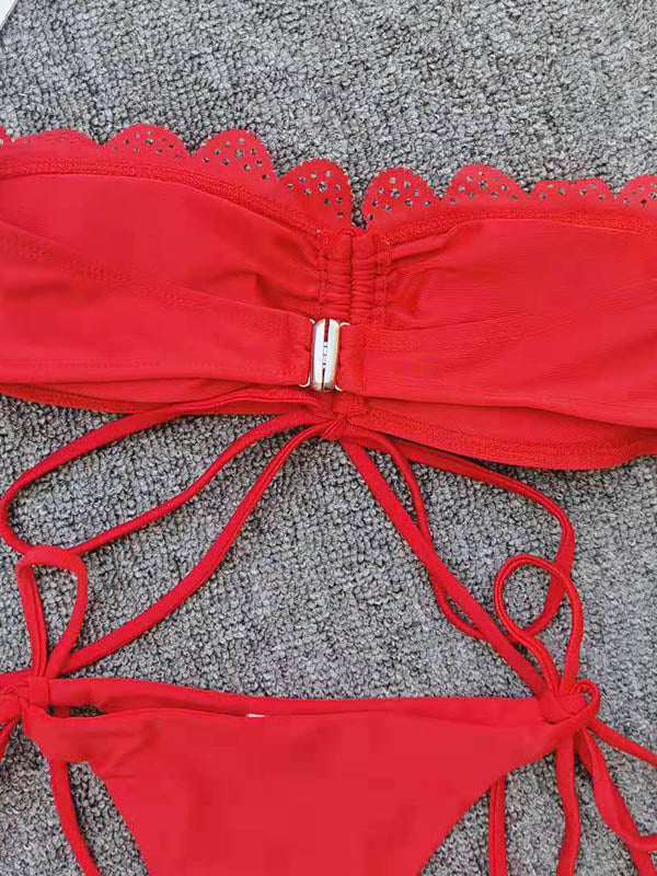 Einfarbiger Bandeau-Bikini mit Schnürung und Kordelzug an der Seite 