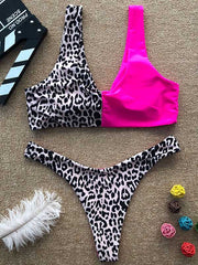 Bikini-Badeanzug mit Schlitz und Leopardenmuster 