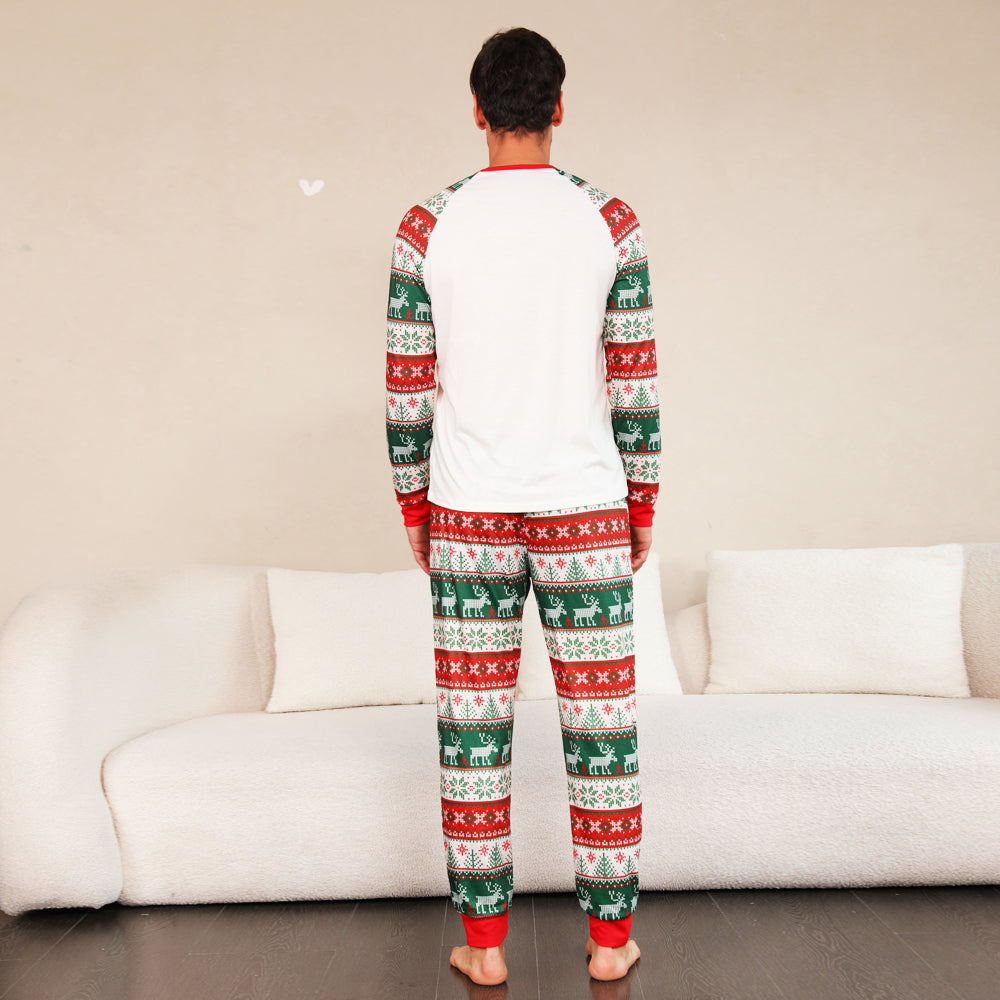 Weihnachtselemente Endlich passende Pyjama-Sets 