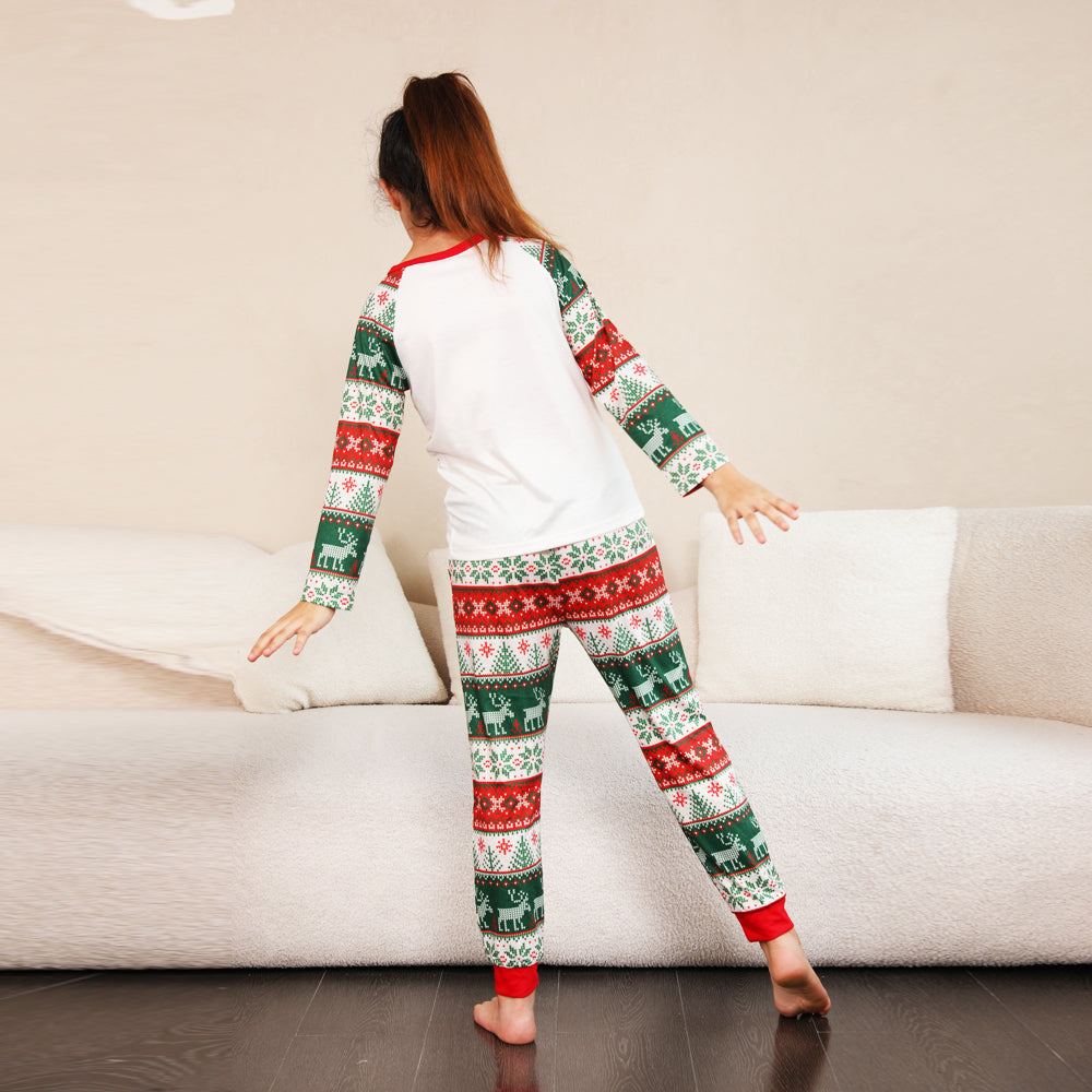 Weihnachtselemente Endlich passende Pyjama-Sets 