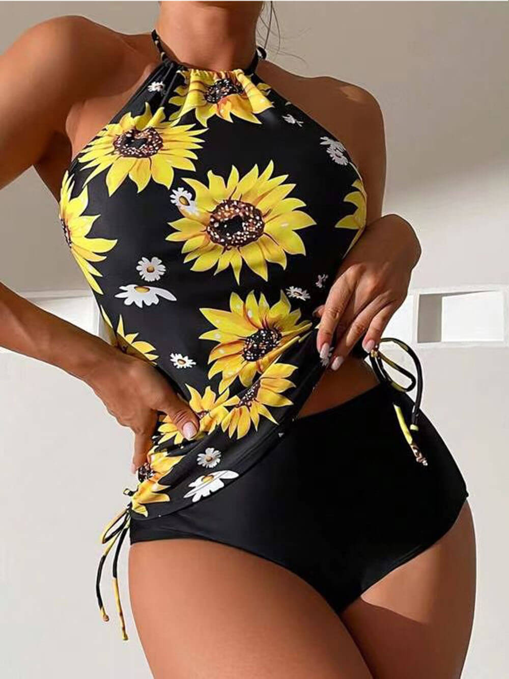 Tankini-Set mit Neckholder und Kordelzug und Sonnenblumen-Print