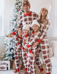 Passendes Familien-Pyjama-Set mit Schottenmuster in verschiedenen Farben (mit Hundekleidung)