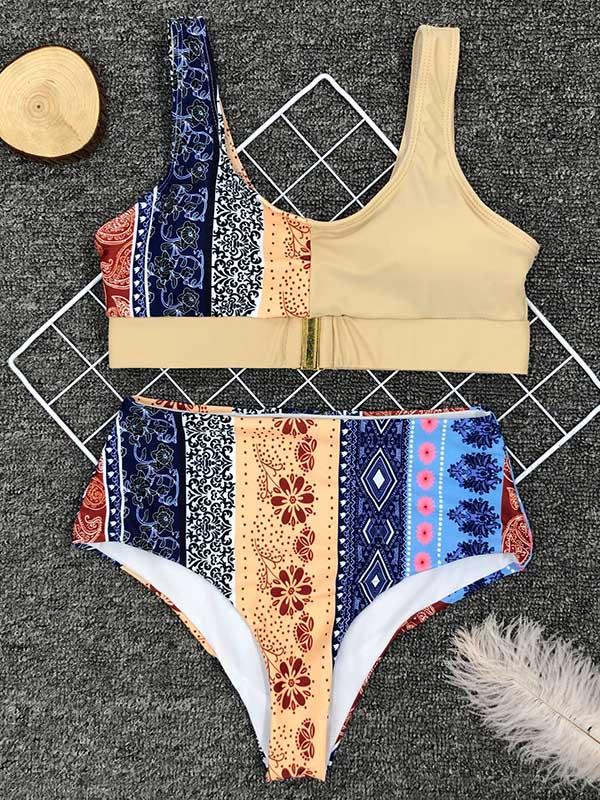 Bikini-Badeanzug mit asymmetrischem Schlitz und Vintage-Print 