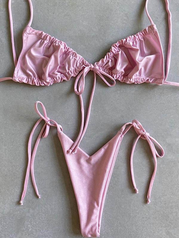 Einfarbiger Bikini-Badeanzug mit gerafften Dreiecken, Bandage und Schlitz 