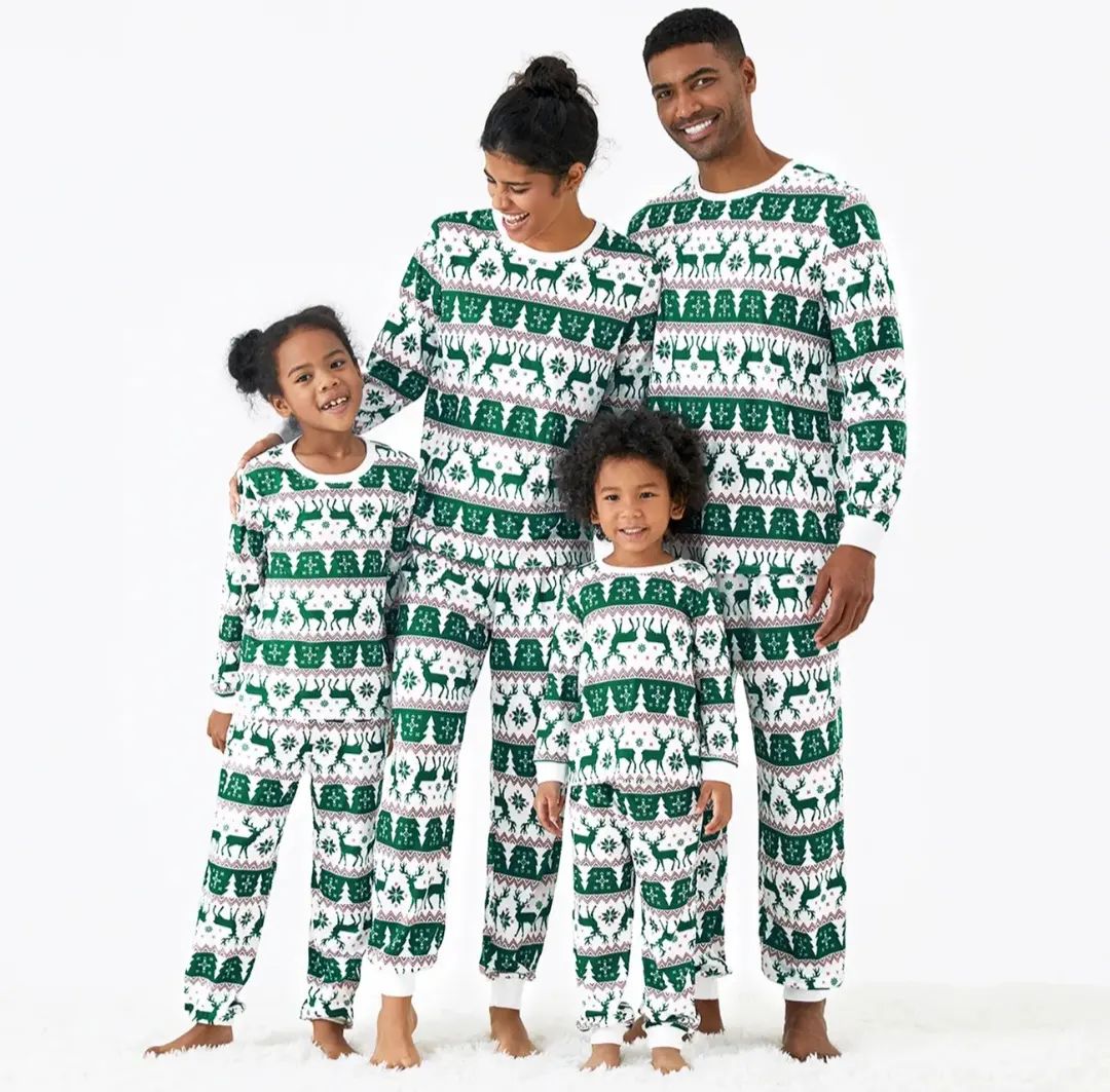 Grüne Weihnachtselch-Pyjama-Sets 