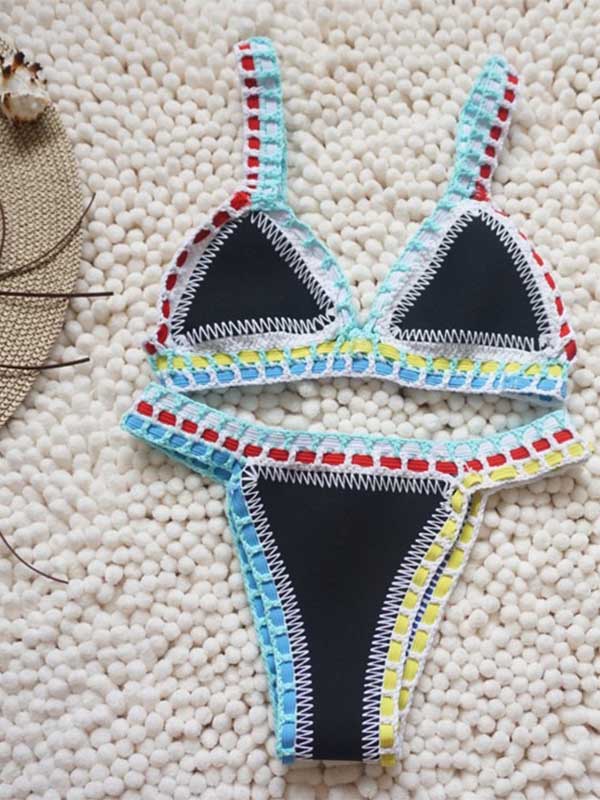 Dreieckiger Patchwork-Häkel-Neopren-Bikini-Badeanzug mit Schlitz 