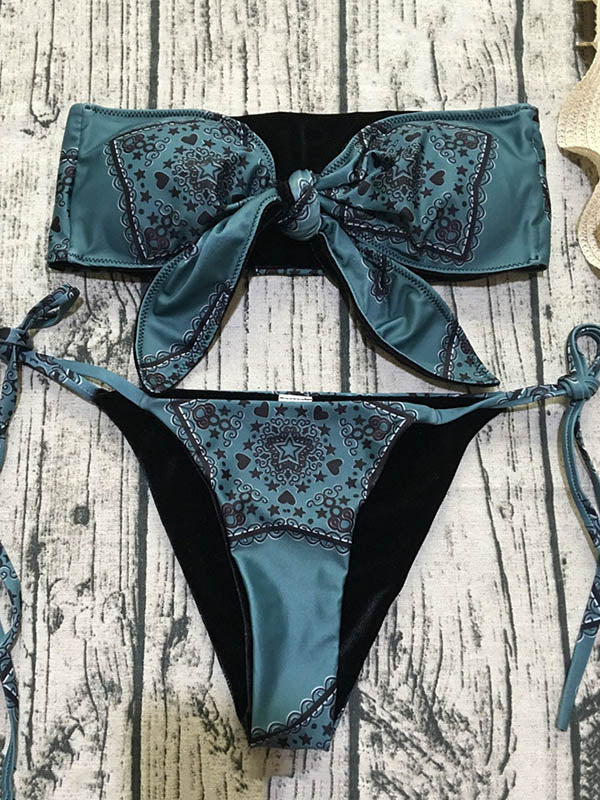 Bandeau-Bikini mit Blumenmuster, Knotendetail an der Seite und Bindeband 