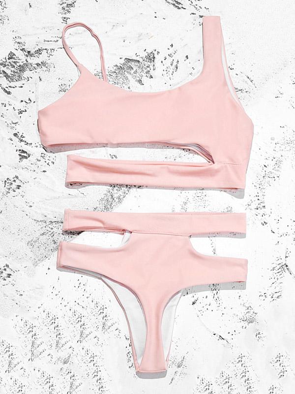 Einfarbiger, asymmetrischer Bikini-Badeanzug mit Schlitz 