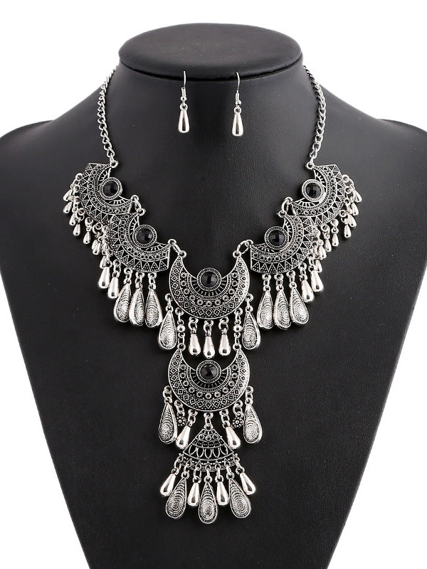 Retro Hollow Necklace Earrings Set