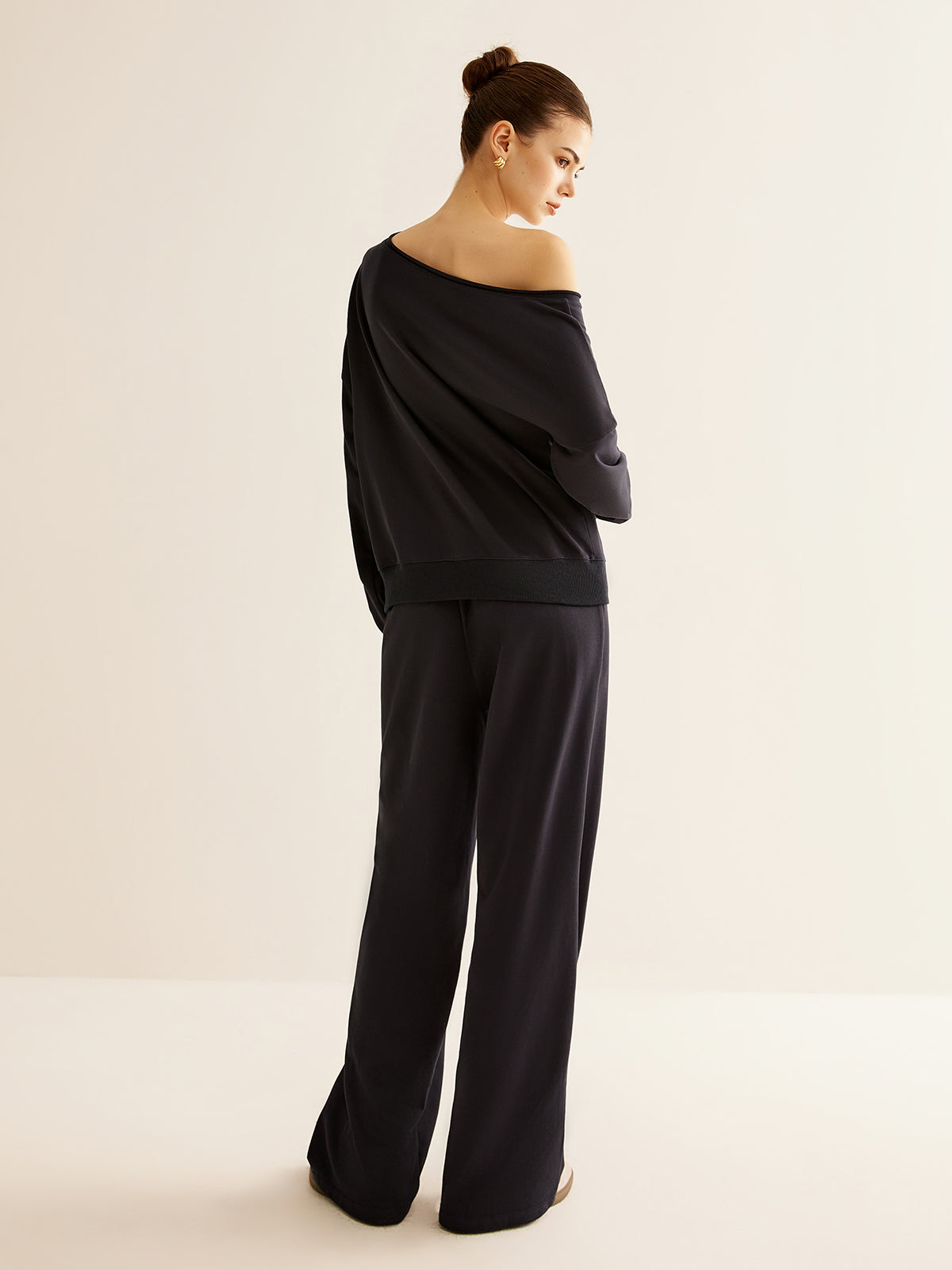 Asymmetrical Embroidery Athlesure Pants Set