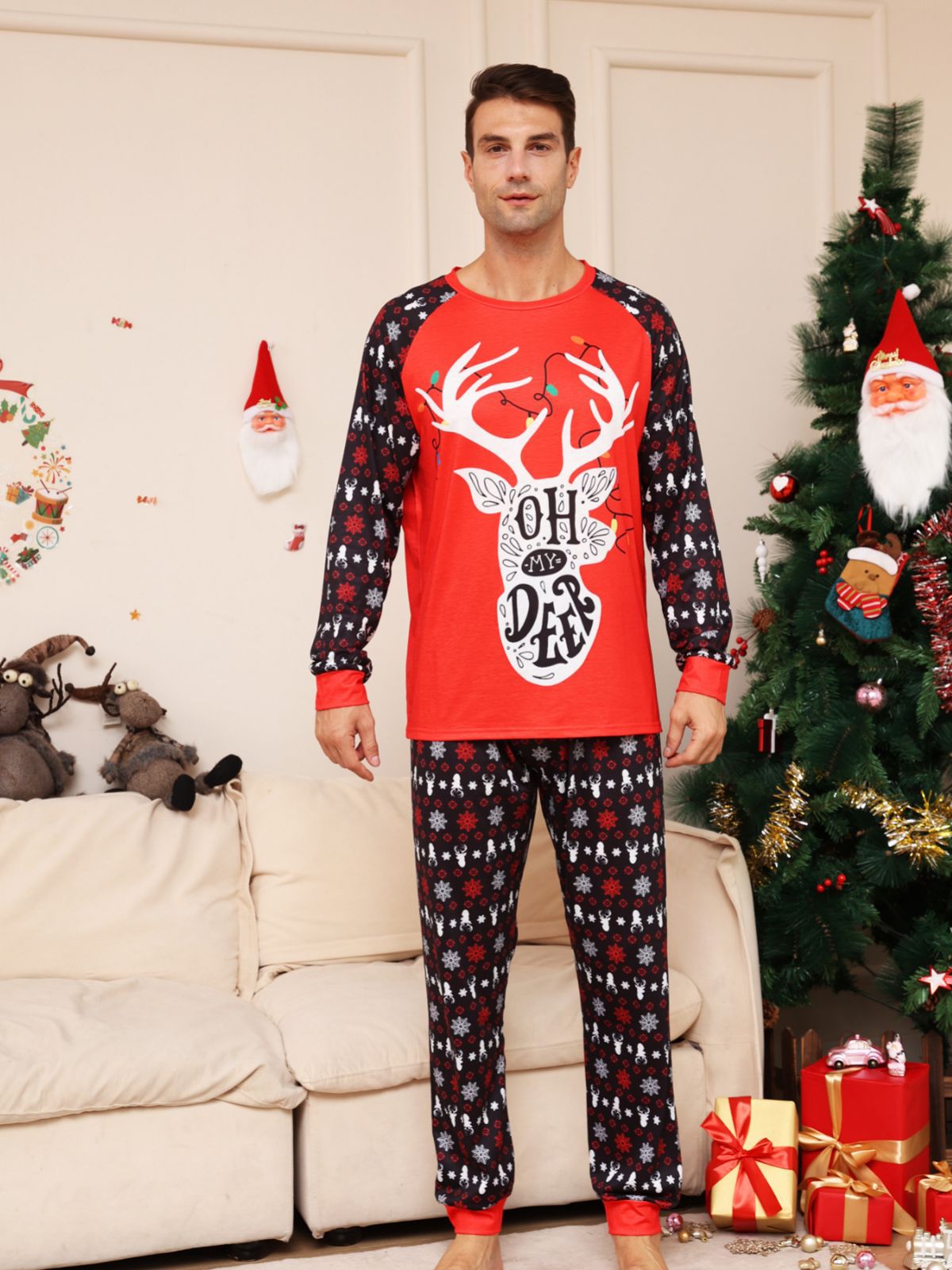 Red Christmas Snow Deer Fmalily Matching Pajamas Sets (with Pet's dog clothes)