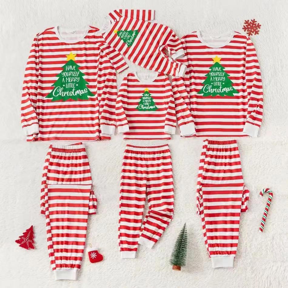 Rot-weiß gestreifte Weihnachtsbaum-Fmalily-Pyjama-Sets 