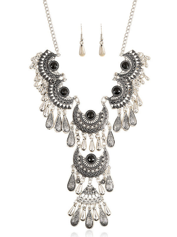 Retro Hollow Necklace Earrings Set