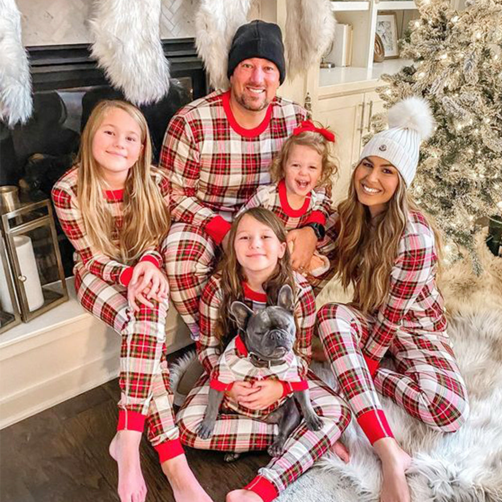 Passendes Familien-Pyjama-Set mit Schottenmuster in verschiedenen Farben (mit Hundekleidung)