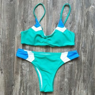 Einfach solides Bikini-Set 