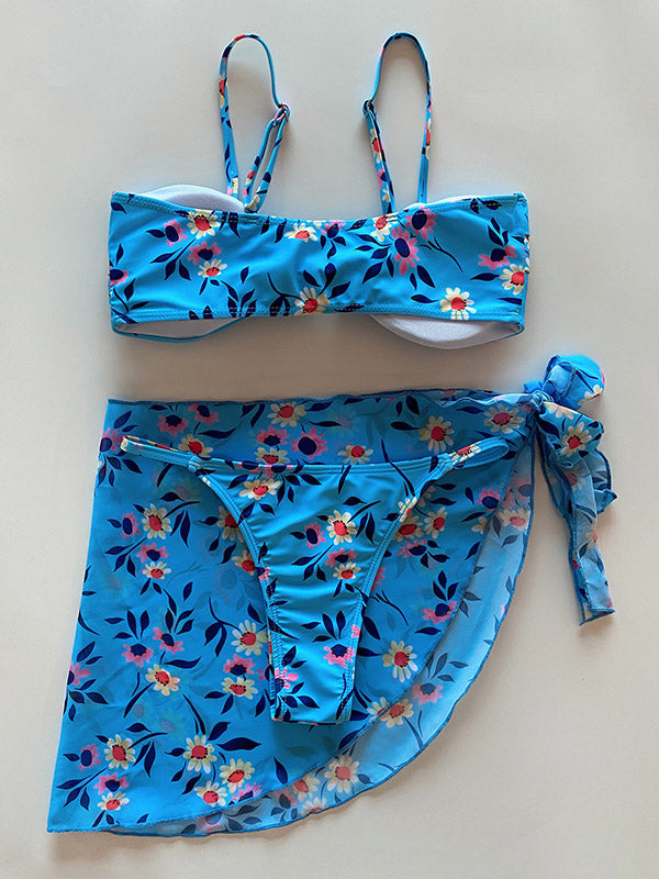 Dreiteiliger Bikini-Badeanzug mit Blumenmuster, Schleife und Schlitz 