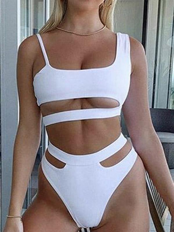 Einfarbiger, asymmetrischer Bikini-Badeanzug mit Schlitz 