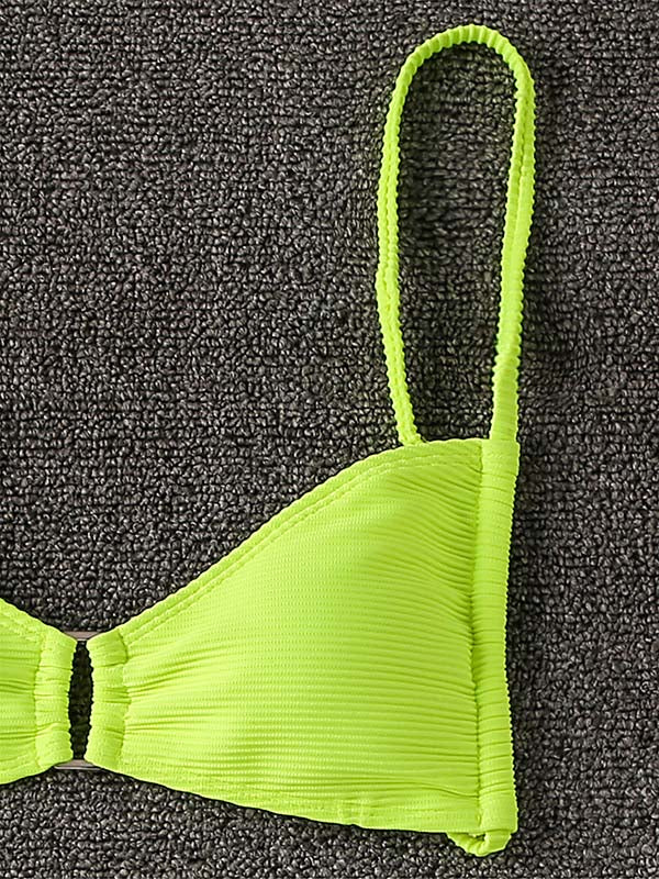 Einfarbiger rückenfreier Bralette-Bikini-Badeanzug mit Spaghetti-Ausschnitt und geteiltem Ausschnitt 