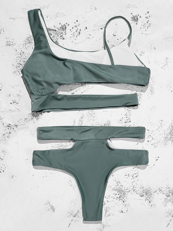 Einfarbiger, asymmetrischer Bikini-Badeanzug mit Schlitz 