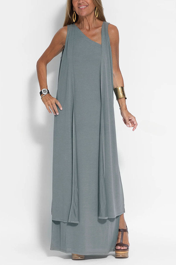 Makelloses und freies One-Shoulder-Maxikleid mit entspanntem Schlitz