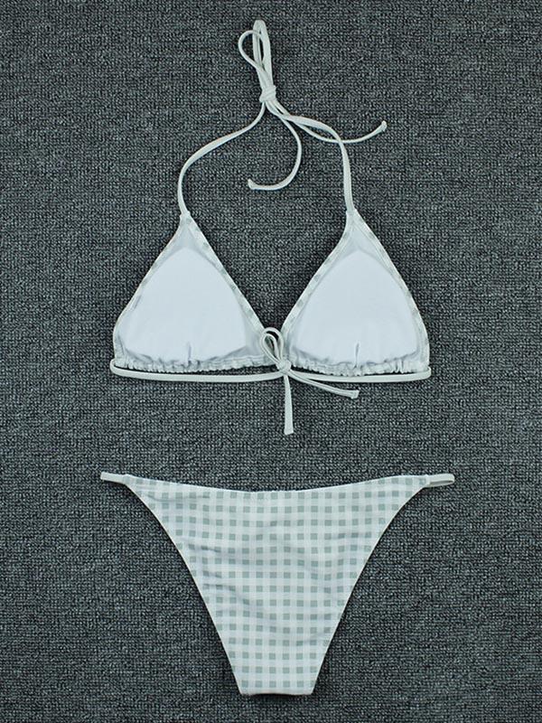 Bikini-Badeanzug mit Neckholder, Karomuster, Dreiecken und Schlitz 