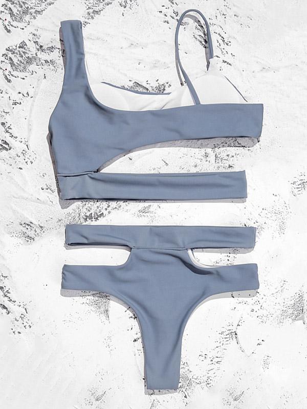 Einfarbiger, asymmetrischer Bikini-Badeanzug mit Schlitz 