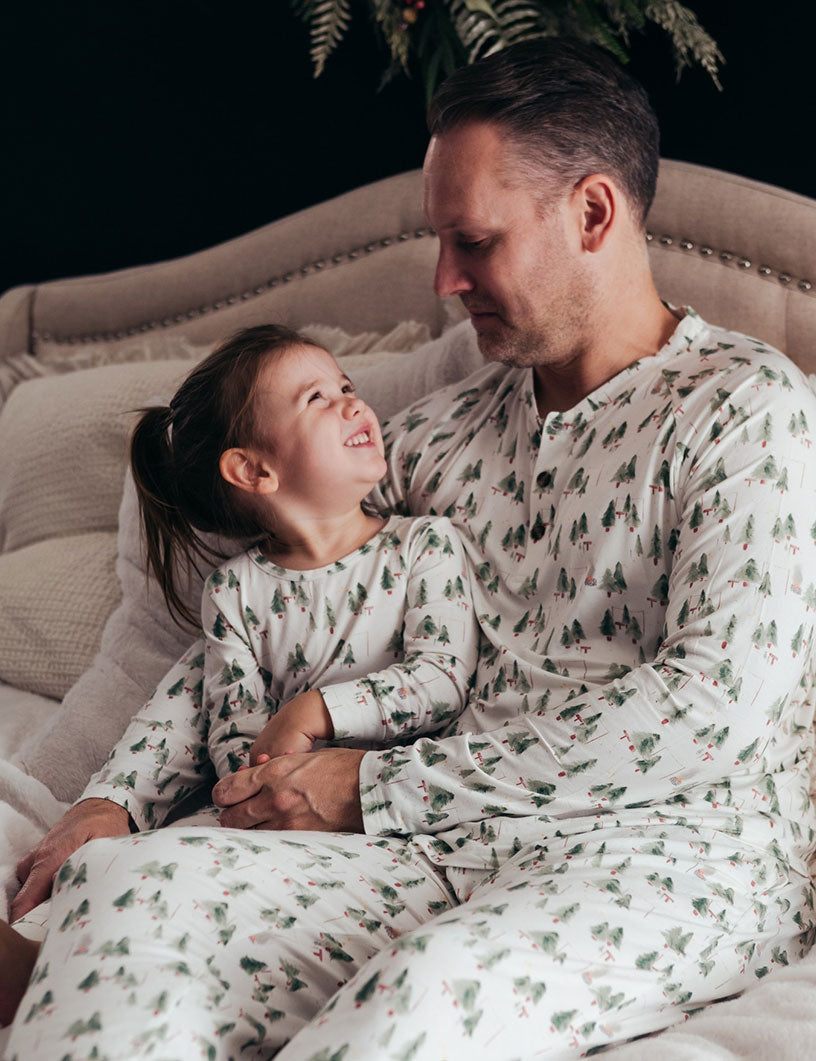 White Little Christmas Tree Fmalily Matching Pajamas Sets (With Pet Dog's Pj's)